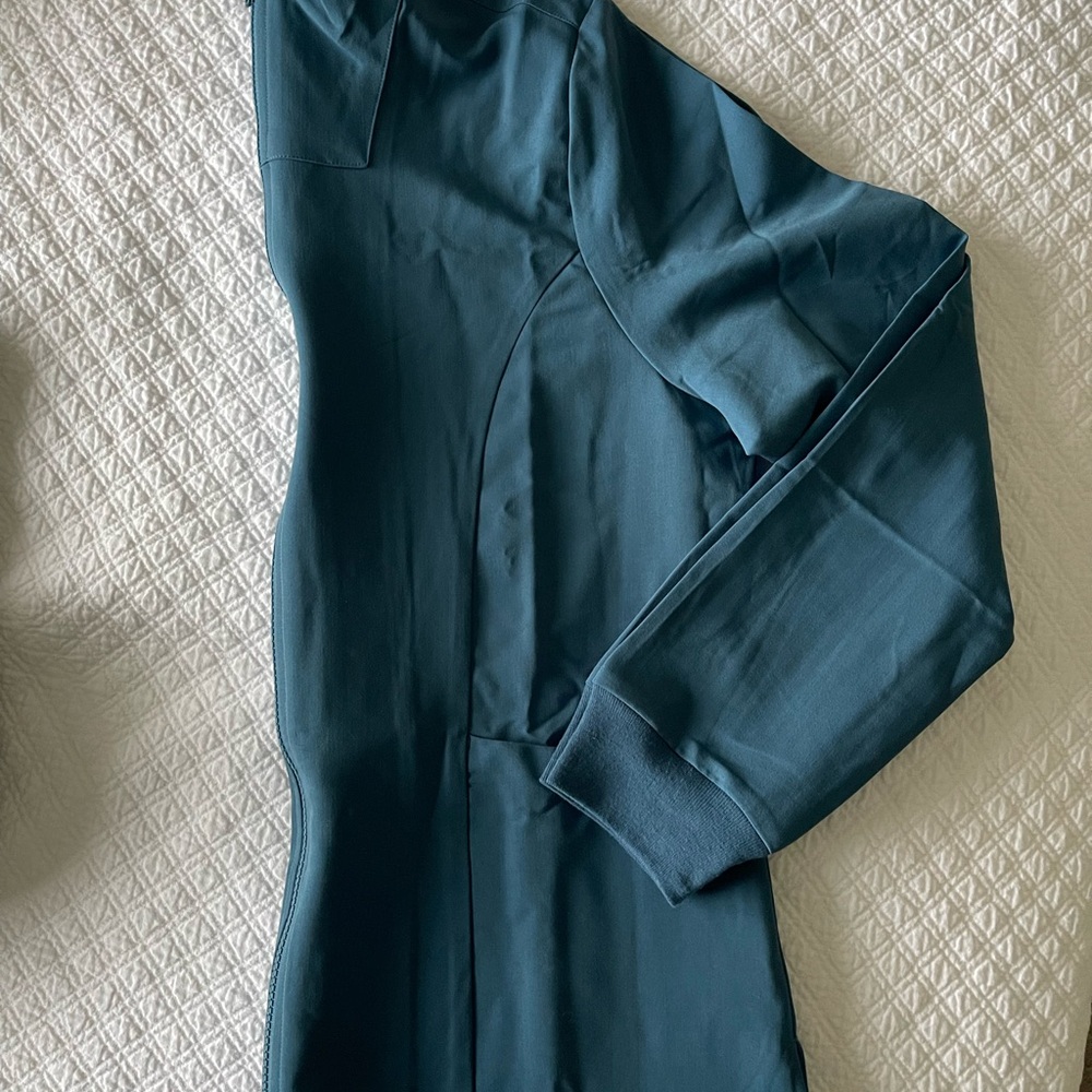 Women's Modern Scrub Jacket - Harbor Blue - Picture 6 of 7